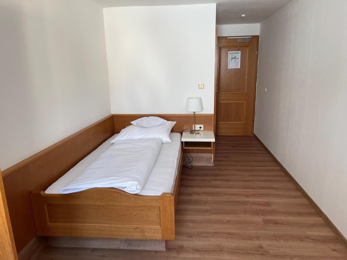 Hotel Jungbraeu Abensberg Ngoại thất bức ảnh