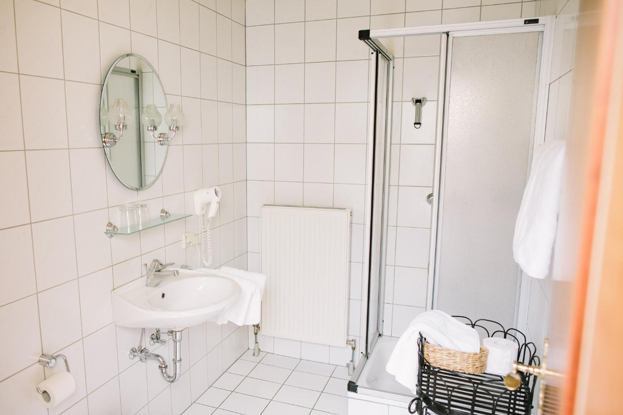 Hotel Jungbraeu Abensberg Ngoại thất bức ảnh